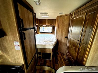 2015 Coachmen Freelander - Photo 11