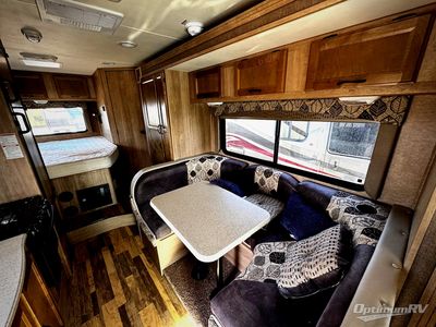2015 Coachmen Freelander - Photo 9