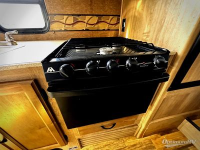 2015 Coachmen Freelander - Photo 12