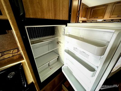 2015 Coachmen Freelander - Photo 14
