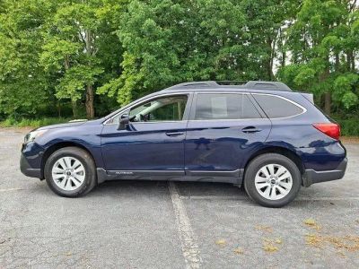 2018 Subaru Outback — detail view