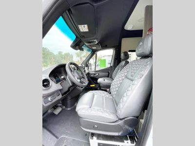 2025 Tiffin Motorhomes GT1 AG - Photo 7
