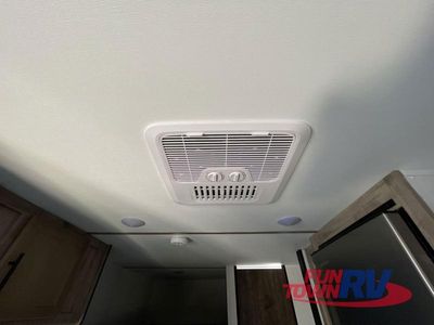 2025 Gulf Stream RV Kingsport Ultra Lite - Photo 19