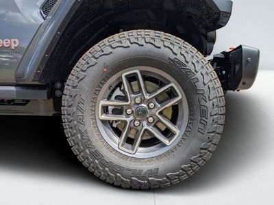 2026 Jeep Gladiator - Photo 10