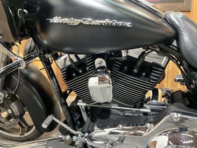 2016 Harley-Davidson Road Glide - Photo 15
