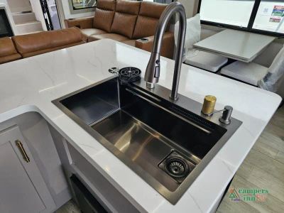 2027 Axiom RV Imperium — photo 14 view
