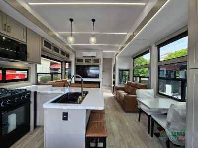 2027 Axiom RV Imperium — photo 10 view