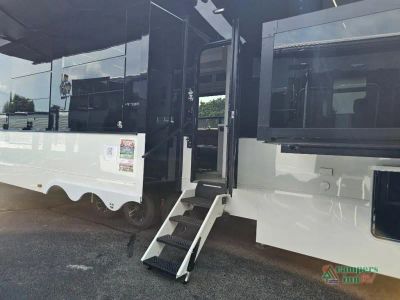 2027 Axiom RV Imperium — photo 7 view