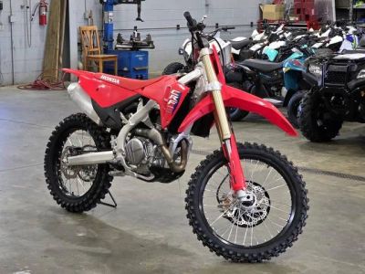 2026 Honda® CRF450R — front three-quarter view