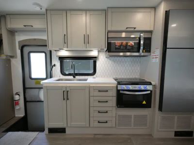 2027 Entegra ODYSSEY — photo 9 view