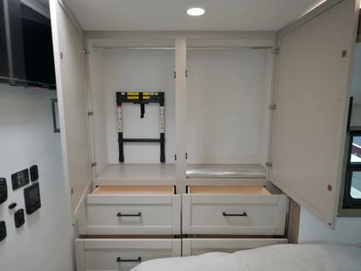 2027 Entegra ODYSSEY — photo 22 view