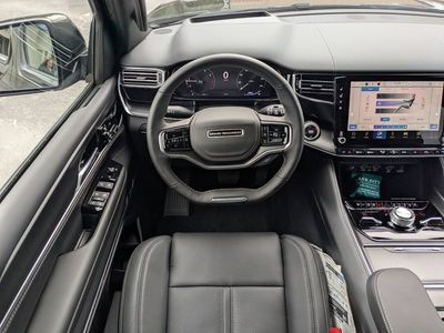 2026 Jeep Grand Wagoneer - Photo 19