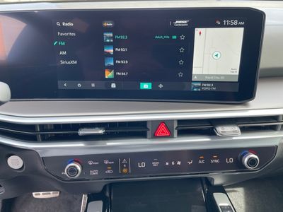 2026 Kia Sorento Hybrid - Photo 11