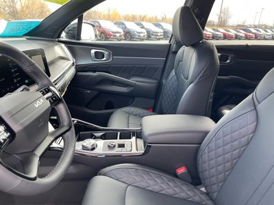 2026 Kia Sorento Hybrid - Photo 9