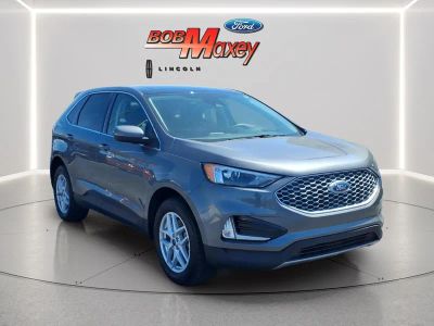 2023 Ford Edge — rear three-quarter view