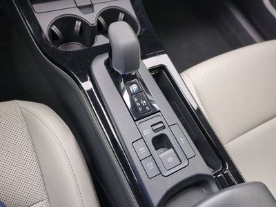 2024 Toyota Prius - Photo 14
