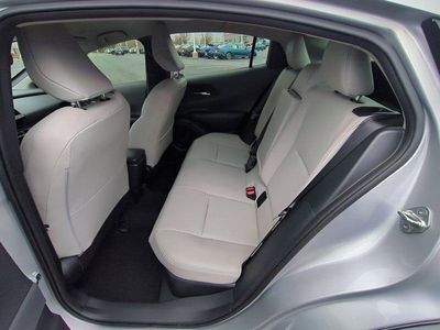 2024 Toyota Prius - Photo 15