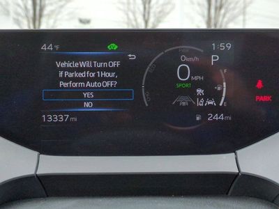 2024 Toyota Prius - Photo 10