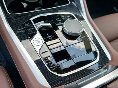 2027 BMW X6 - Photo 13