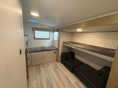 2024 Cruiser Embrace - Photo 15