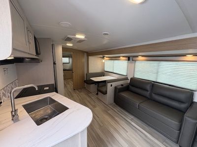 2024 Cruiser Embrace - Photo 9