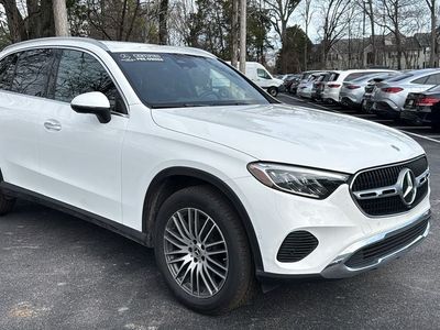 2025 Mercedes-Benz GLC - Photo 2