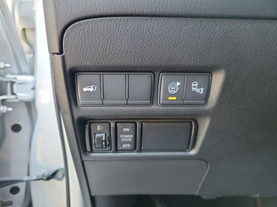 2017 Nissan Armada - Photo 14