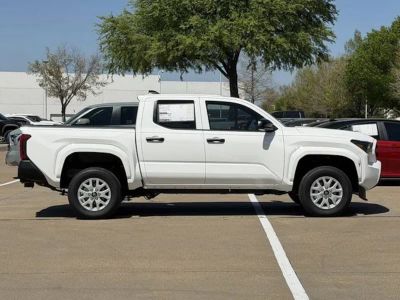 2026 Toyota Tacoma - Photo 3