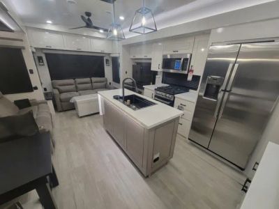 2026 Jayco Pinnacle - Photo 12