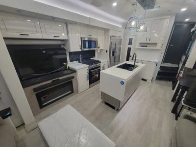 2026 Jayco Pinnacle - Photo 13