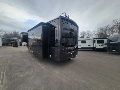 2026 Jayco Pinnacle - Photo 3