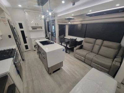 2026 Jayco Pinnacle - Photo 14