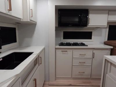2026 Alliance RV Paradigm - Photo 8