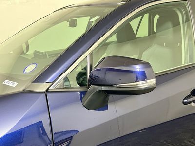 2025 Toyota RAV4 - Photo 10