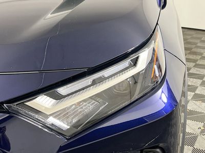 2025 Toyota RAV4 - Photo 9