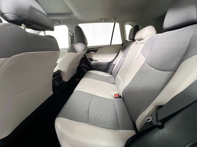 2025 Toyota RAV4 - Photo 25
