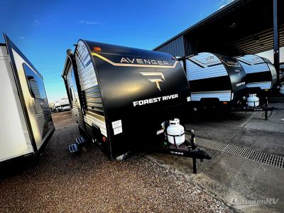 2026 Prime Time Avenger LT — front three-quarter view