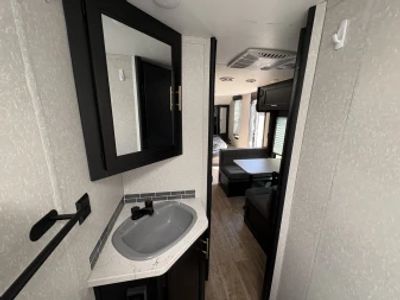 2022 Forest River Cherokee Grey Wolf - Photo 36