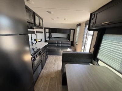 2022 Forest River Cherokee Grey Wolf - Photo 9