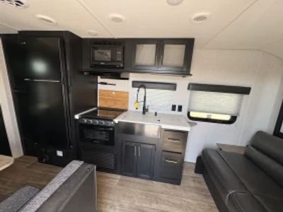 2022 Forest River Cherokee Grey Wolf - Photo 11