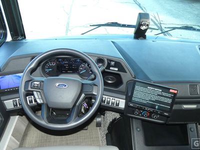 2026 Fleetwood Bounder - Photo 9