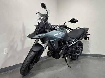 2024 Suzuki V-Strom 800 - Photo 2