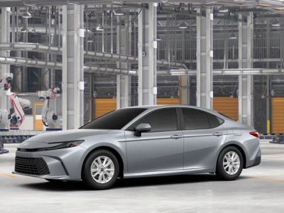 2026 Toyota Camry - Photo 4