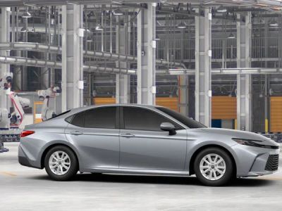 2026 Toyota Camry - Photo 15