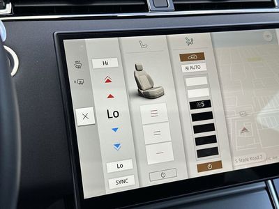 2025 Land Rover Range Rover Evoque - Photo 17