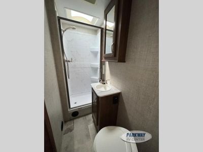 2020 Gulf Stream RV Conquest Class C - Photo 11