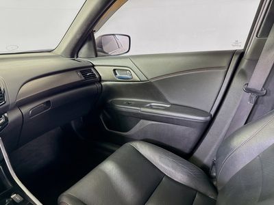 2017 Honda Accord - Photo 24