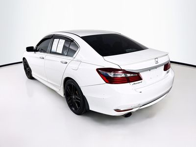 2017 Honda Accord - Photo 26