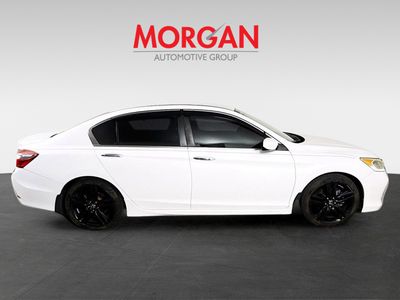 2017 Honda Accord - Photo 2