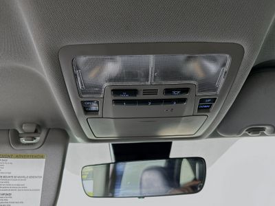 2019 Toyota Highlander - Photo 18